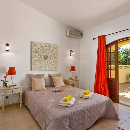 Isabel By Карвоейру